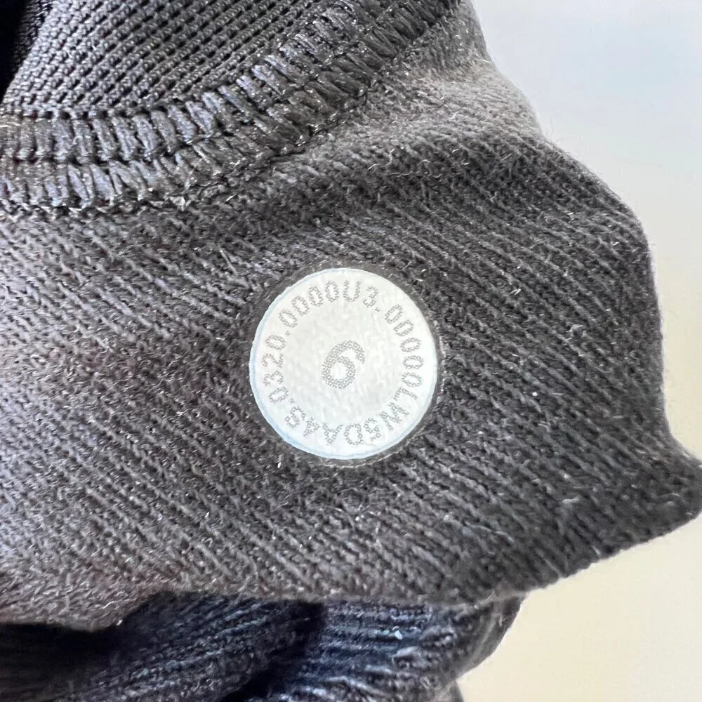 Lululemon Ready to Rulu joggers, black/gray camo, Size 6 A105